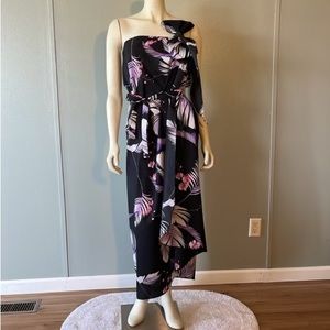 Helena’s cover up dress, one Size.